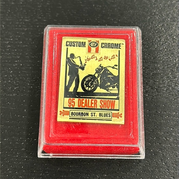 Vintage 1995 New Orleans Custom Chrome Dealer Show Pin - Picture 2 of 4